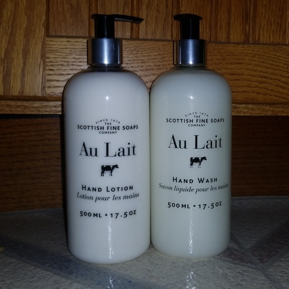 Scottish Fine Soaps AU LAIT Lot of 2 Lotion & Wash